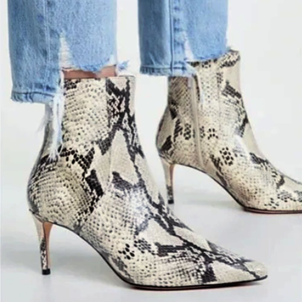 Schutz Bette Genuine Leather Snake Ankle Booties Low Heel Cream/Black Size 9.5 B